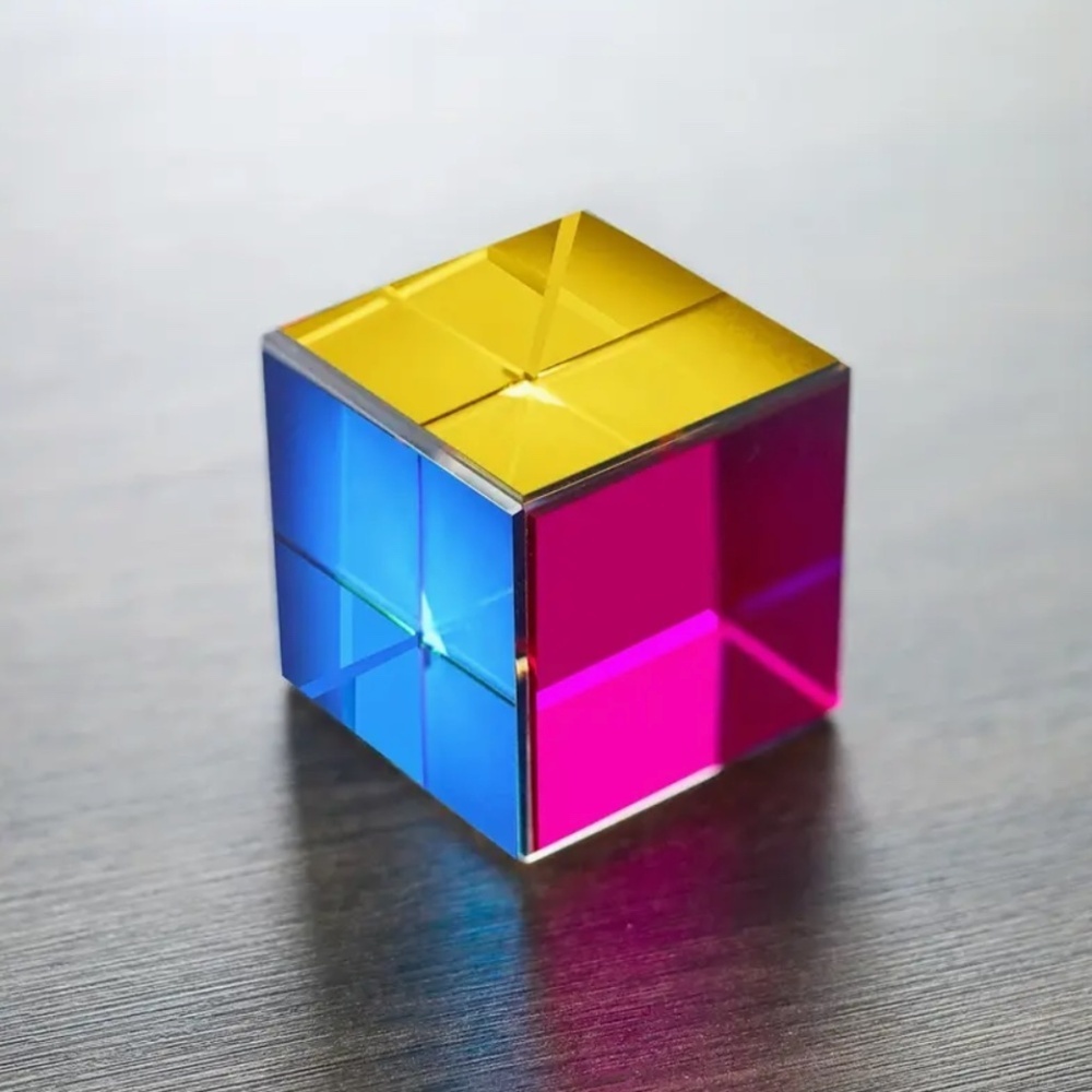 Optical Color Crystal Cube Prism – 40mm – New with Tags